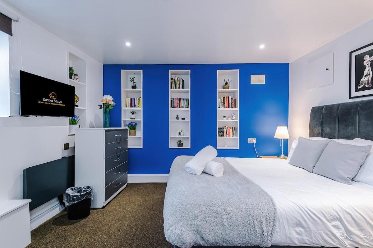 Comfortable Two Bedroom In By Eason Stays, Ideal For Business Travellers, Hospital Workers & Placements - With Free Parking! * Sheffield
